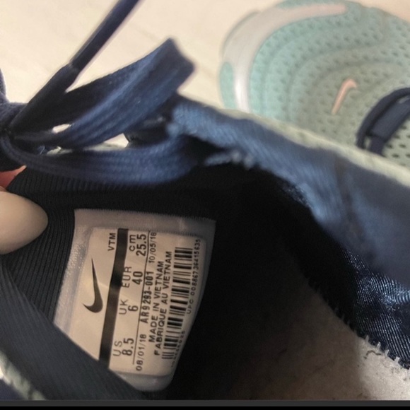 Nike AirMax 720 😍 - Picture 4 of 6